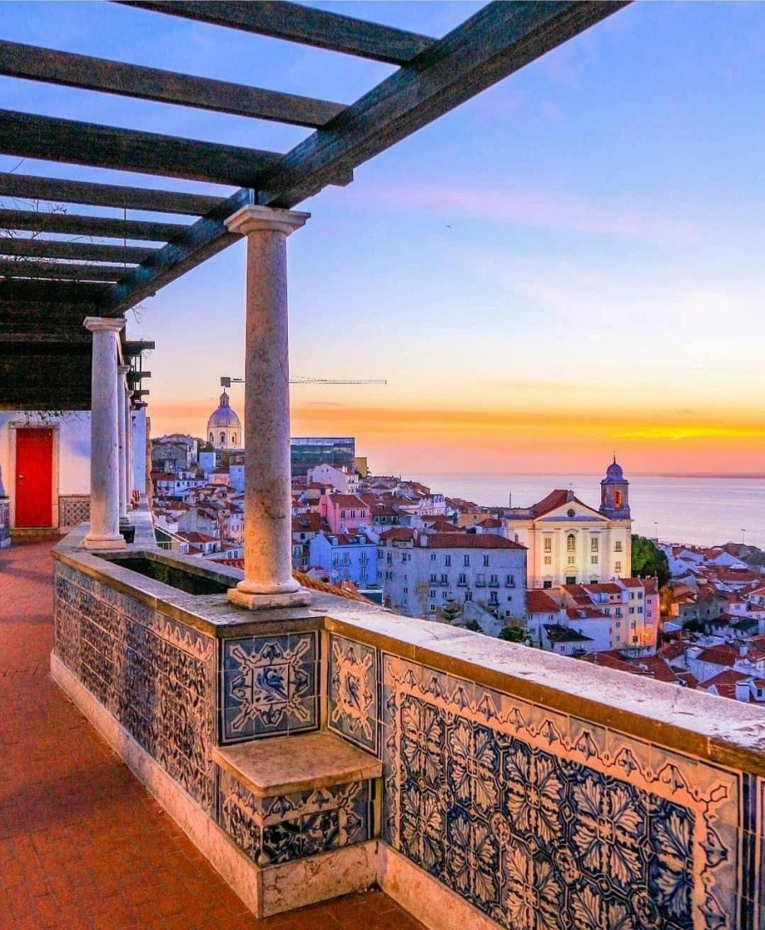 Alfama Historical 3 Bedroom Duplex Lejlighed Lisboa